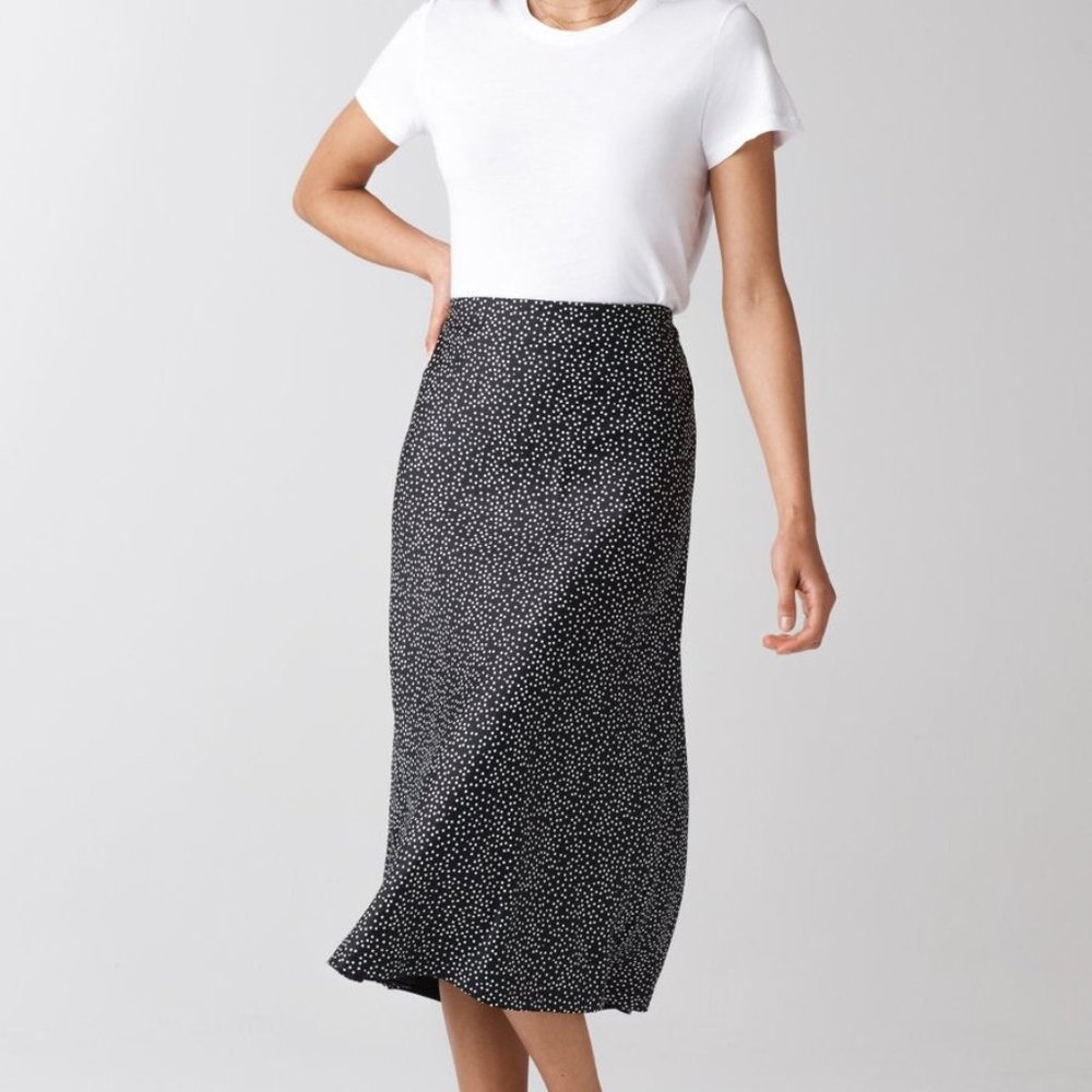 The Reversible Glossy Midi Skirt in Black/Square Print